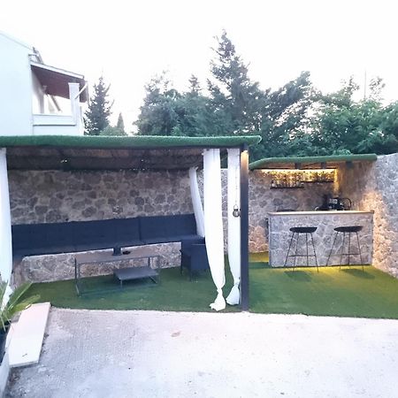 Luxvilla Agioi Deka  Extérieur photo