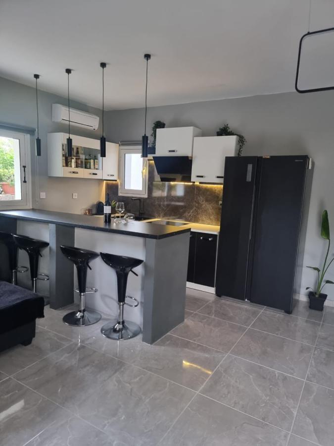 Luxvilla Agioi Deka  Extérieur photo