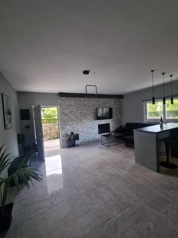 Luxvilla Agioi Deka  Extérieur photo